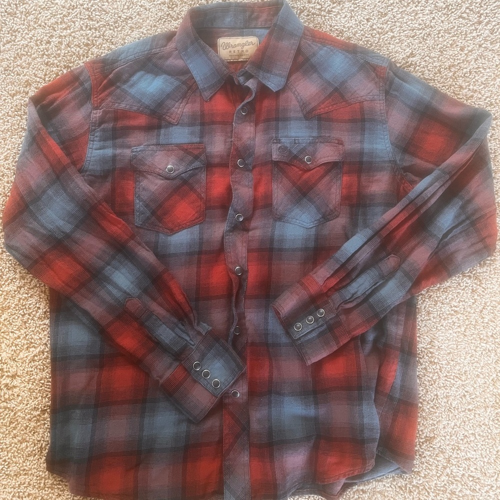 Wrangler Men's Plaid Shirt in Red and Blue